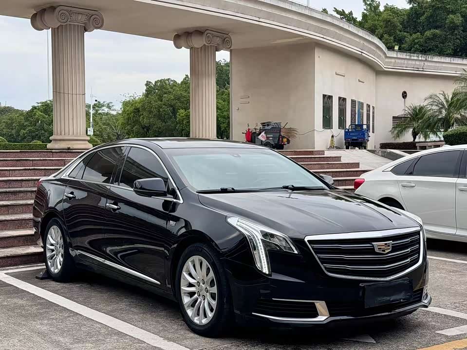 Cadillac XTS
