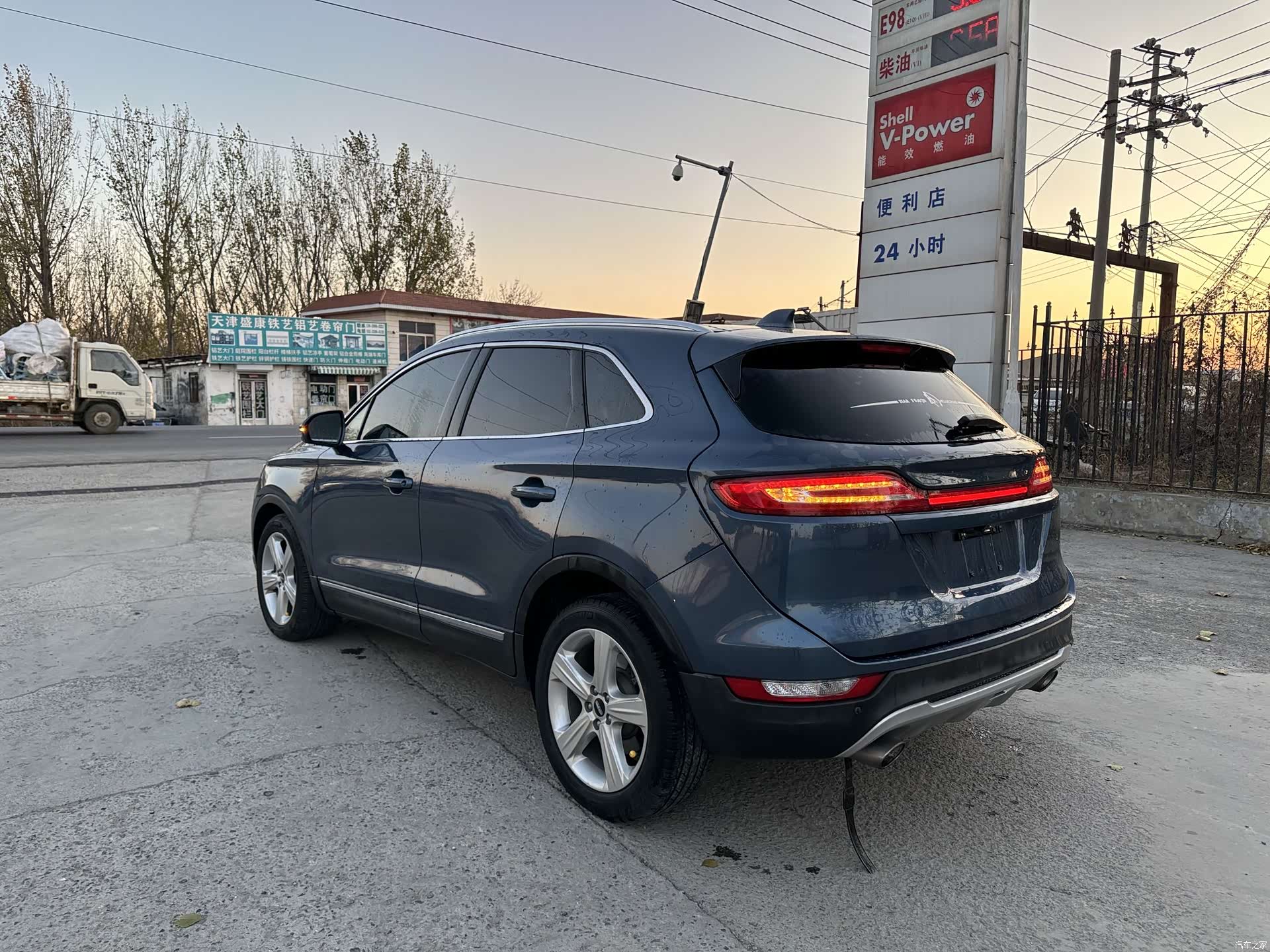 Lincoln MKC, 2018 9
