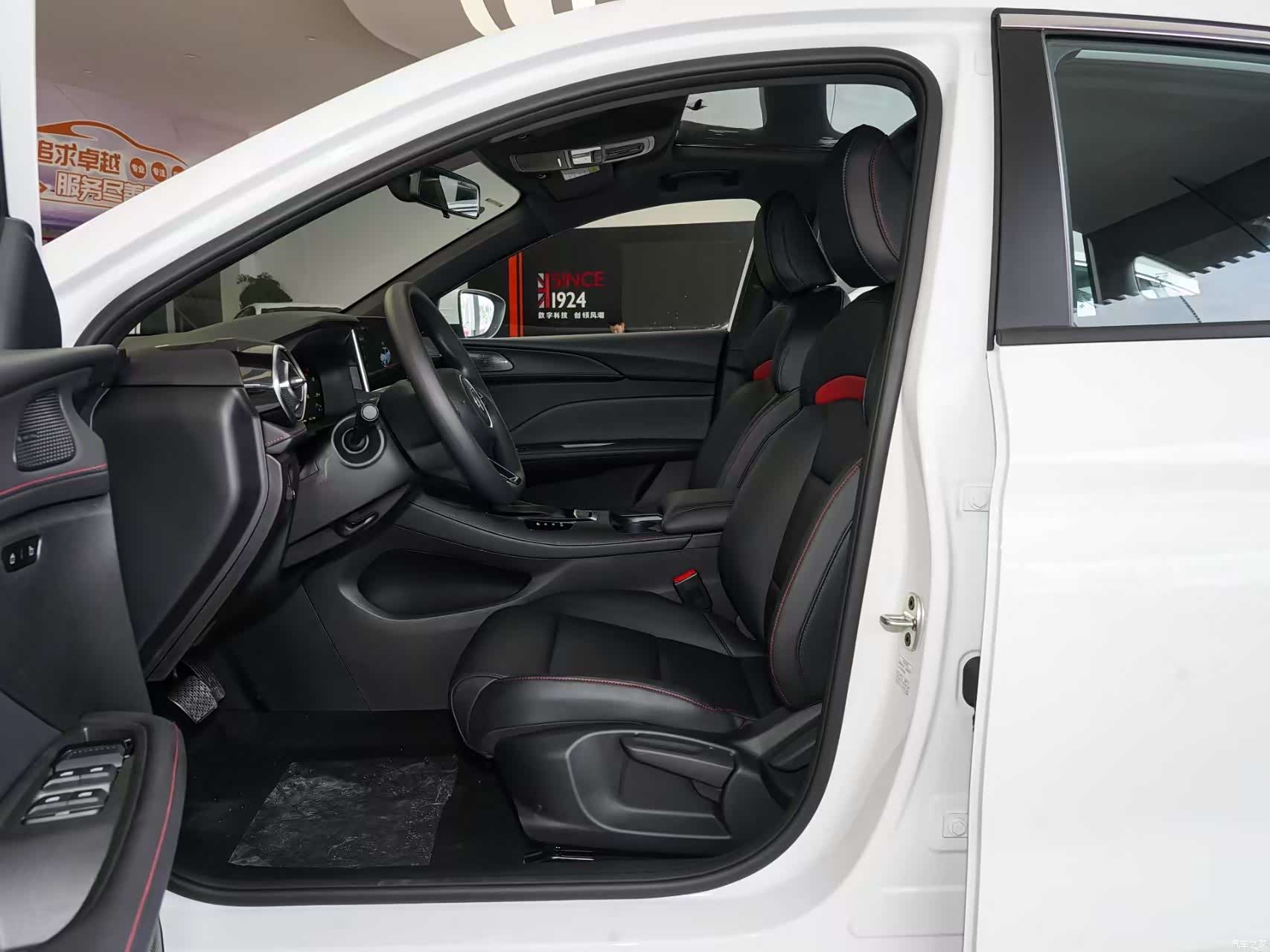 MG MG5, 2026 7
