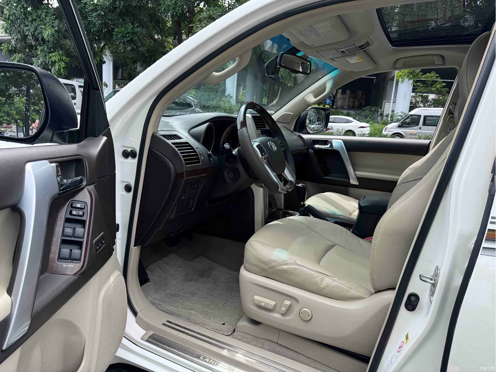 Toyota Prado, 2011 7