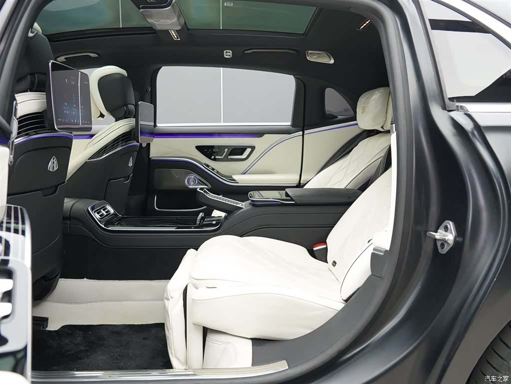 Maybach S-Class, 2023 13