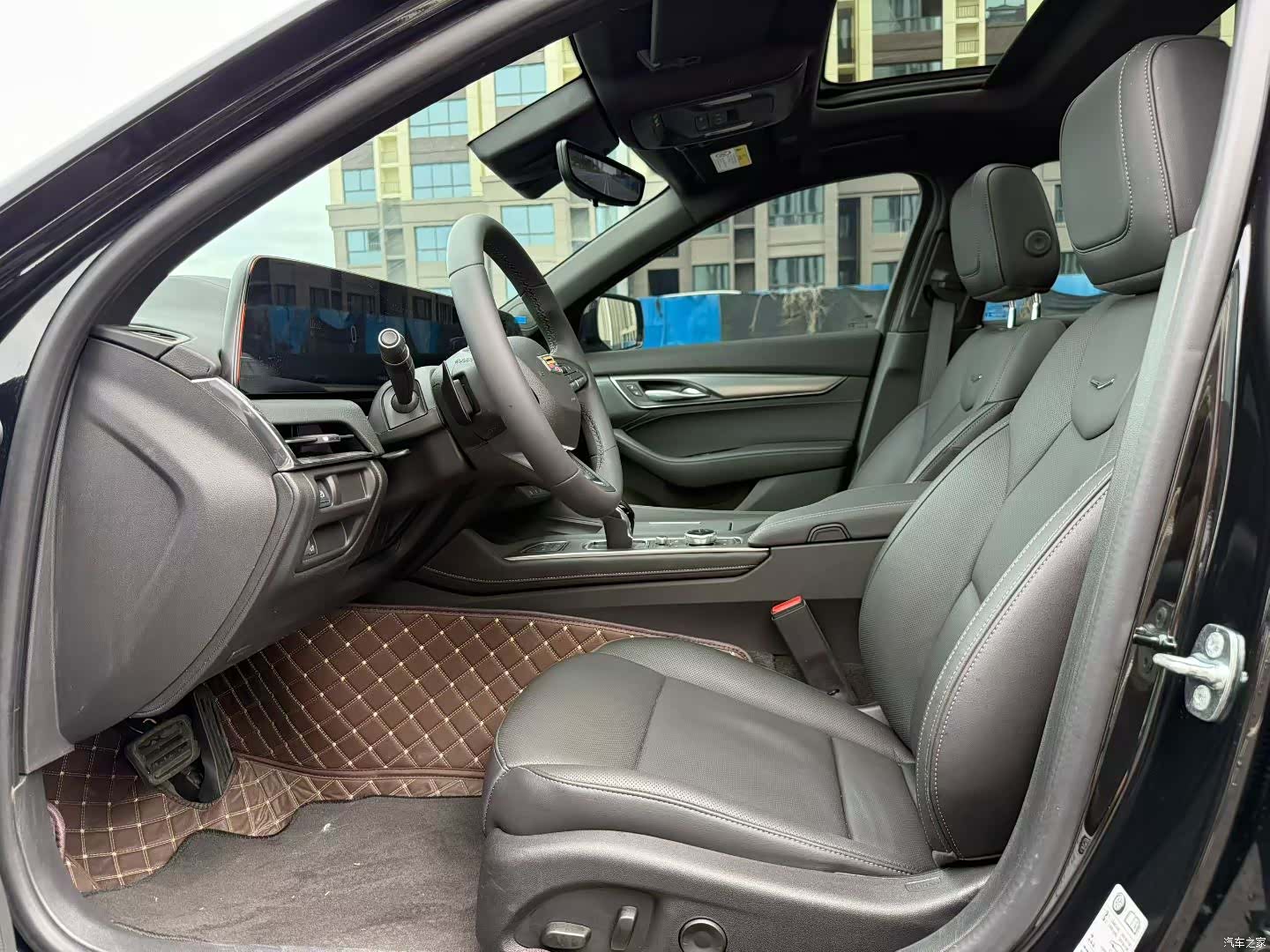 Cadillac CT5, 2025 4