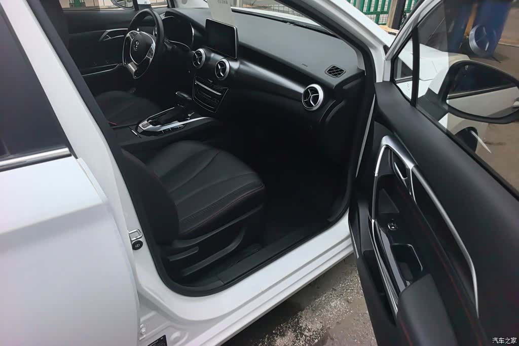 BAIC D50, 2019 8