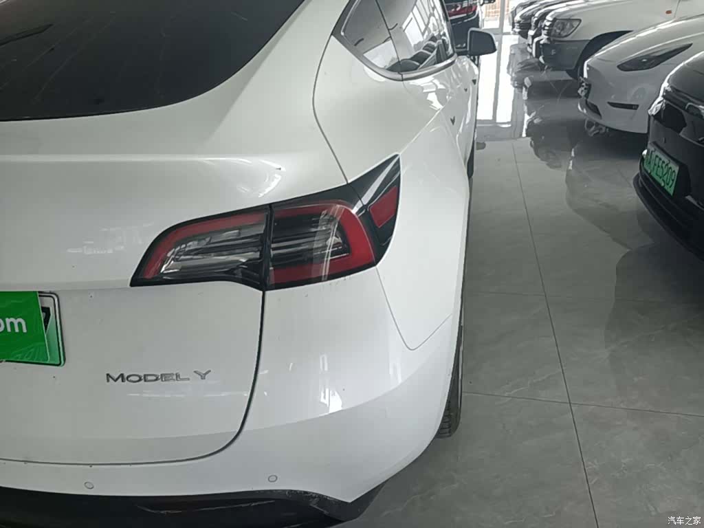 Tesla Model Y, 2023 24