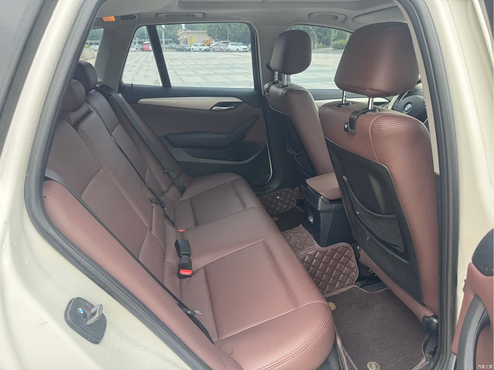BMW X1, 2013 10