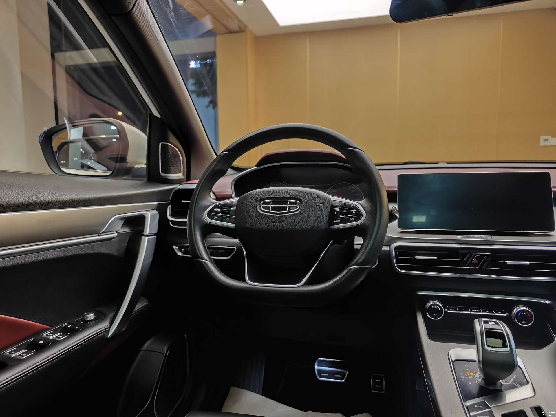 Geely Coolray, 2020 14