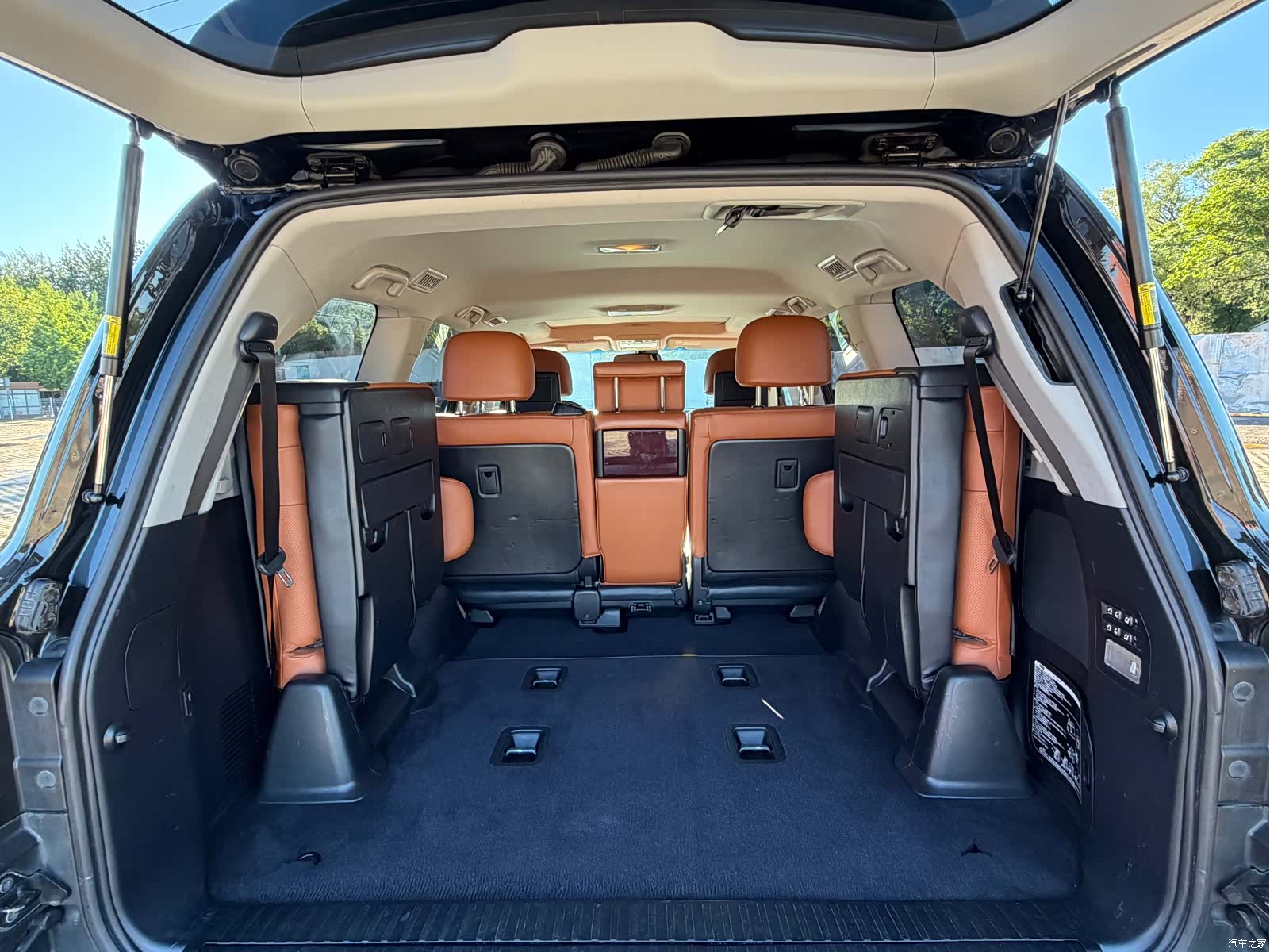 Lexus LX, 2013 20