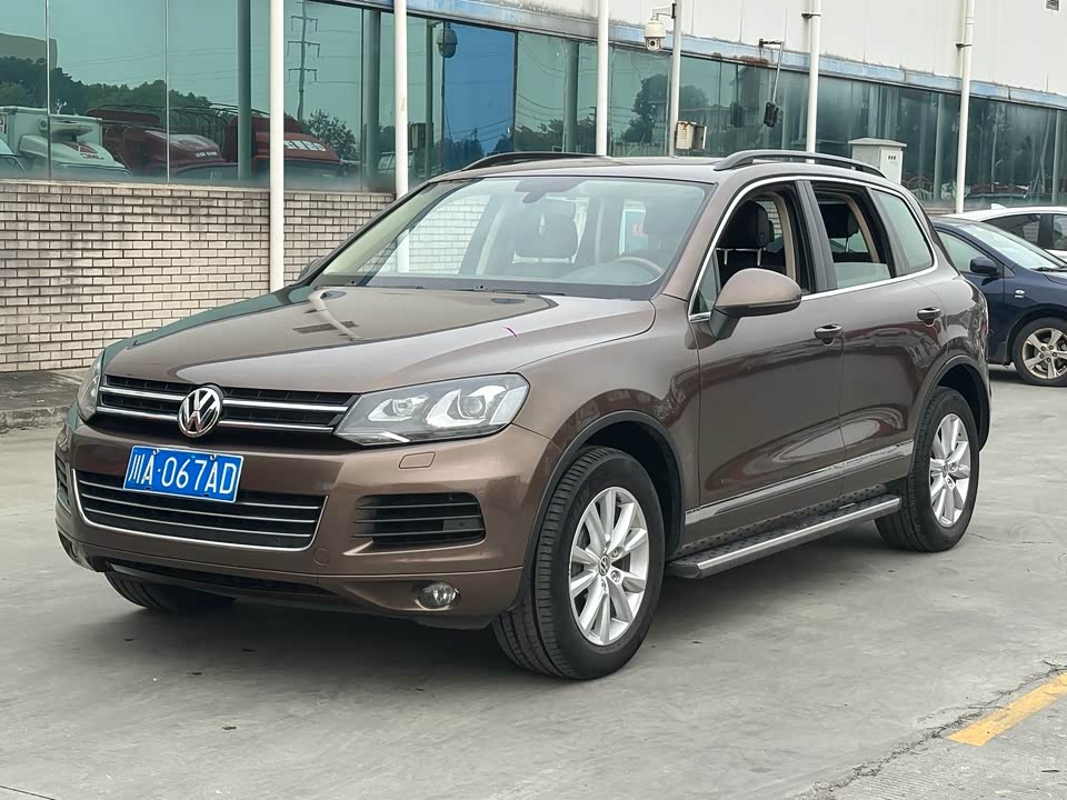 Volkswagen Touareg