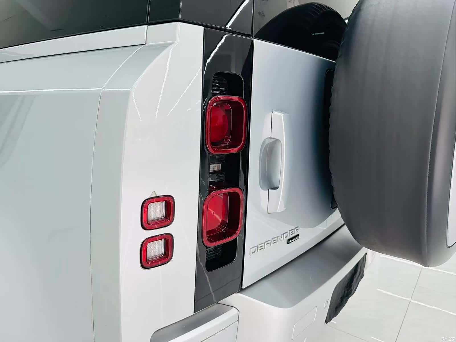 Land Rover Defender, 2021 21