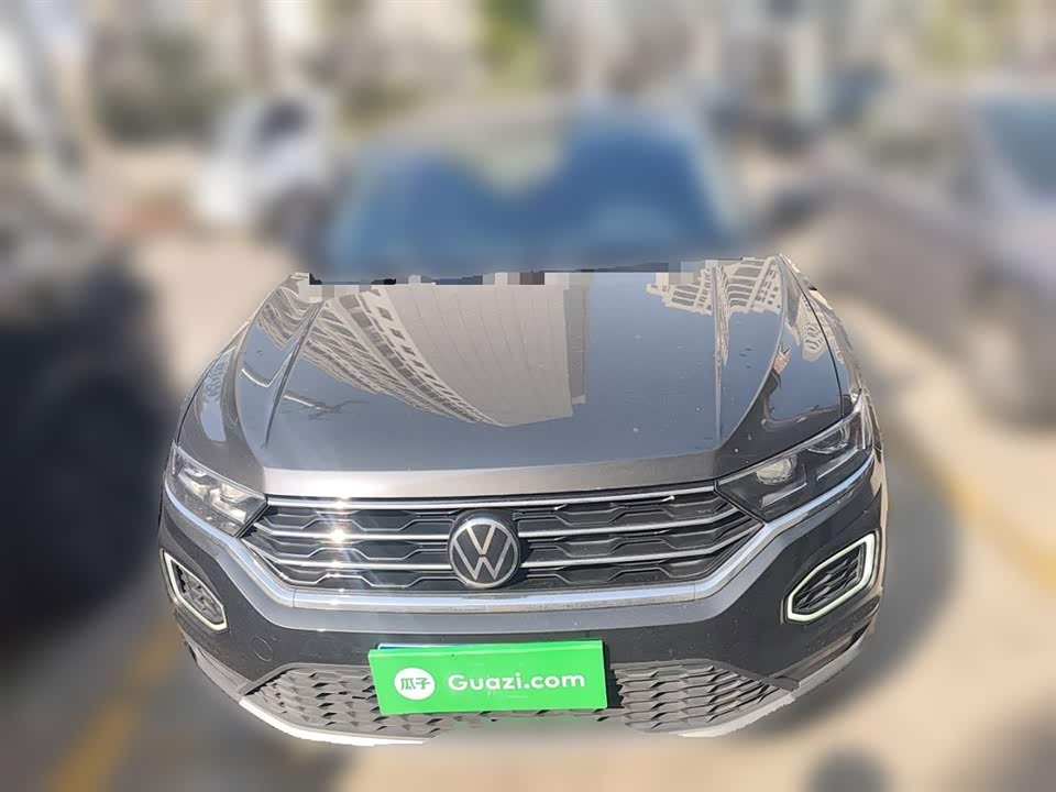 Volkswagen T-ROC exploring Songs