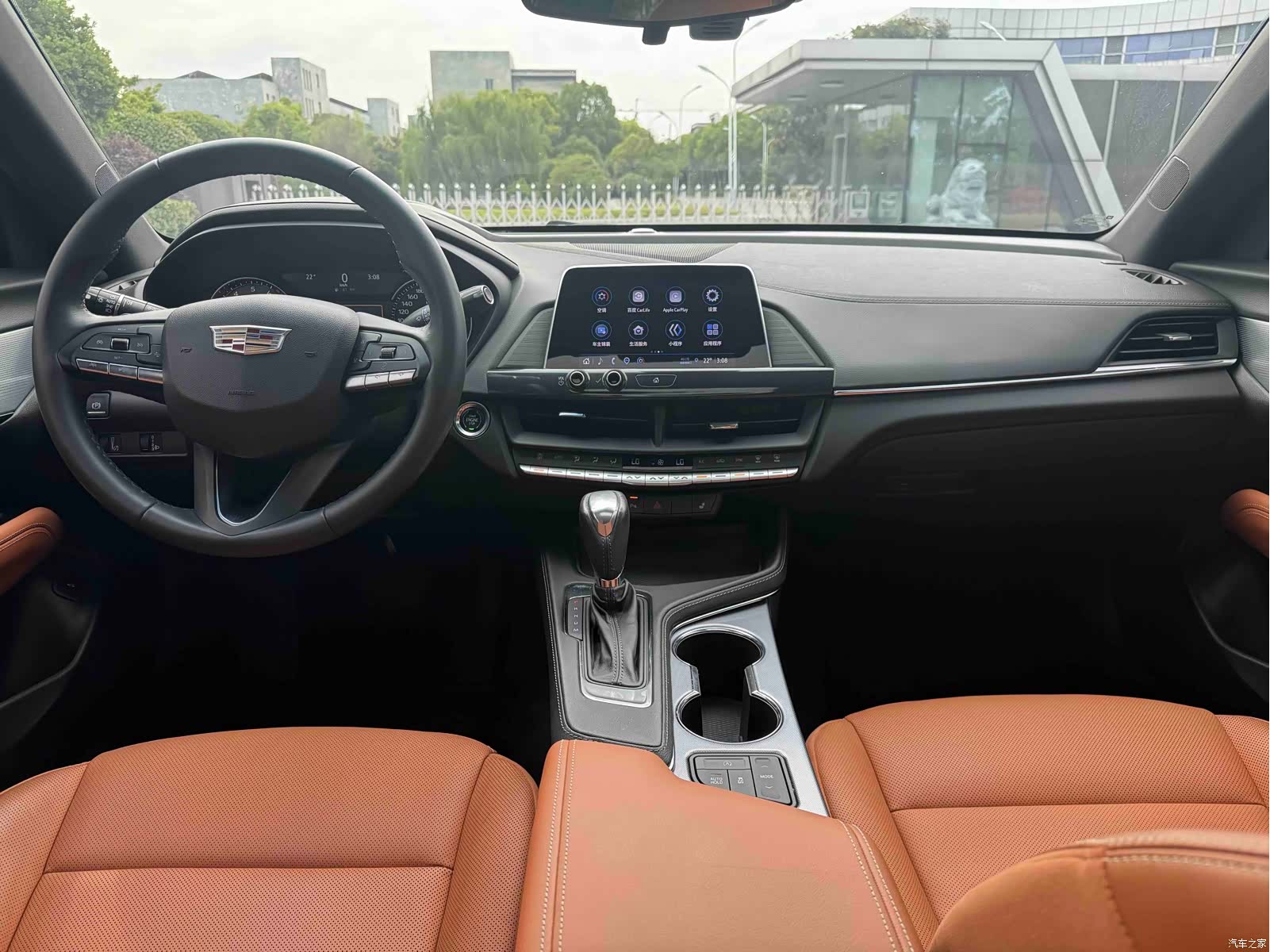 Cadillac CT4, 2022 все фото