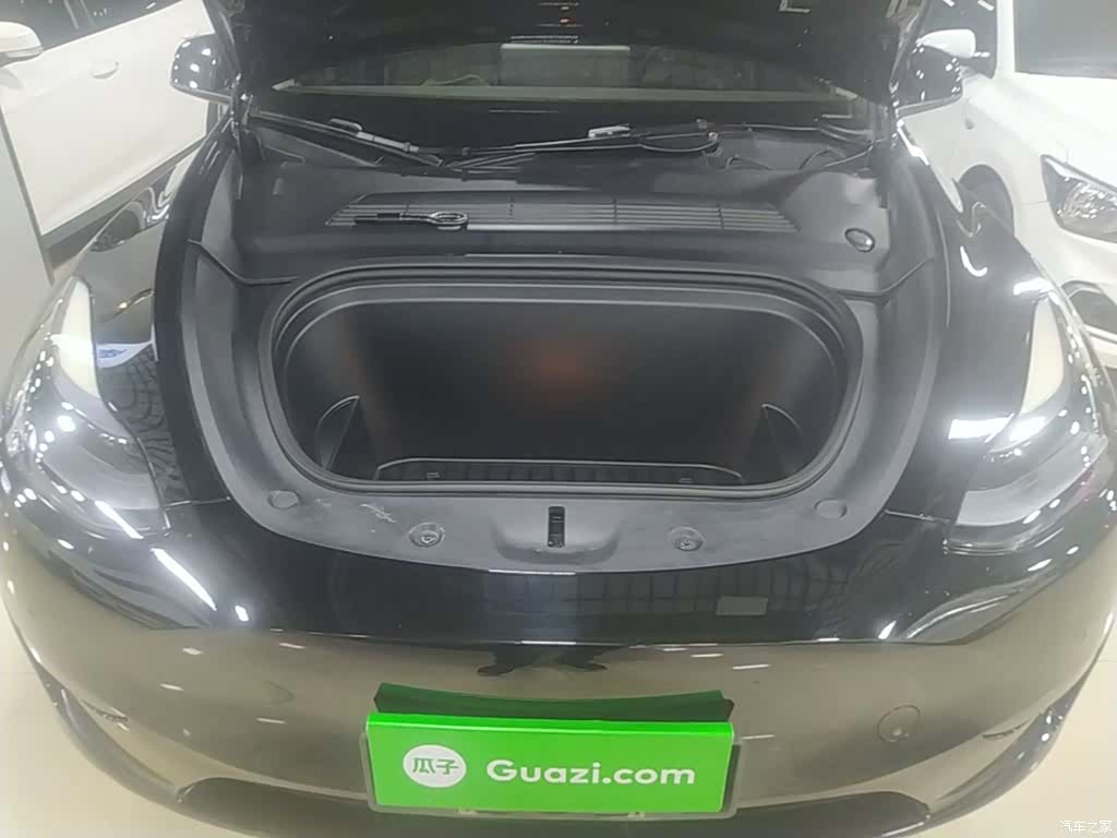 Tesla Model Y, 2022 20