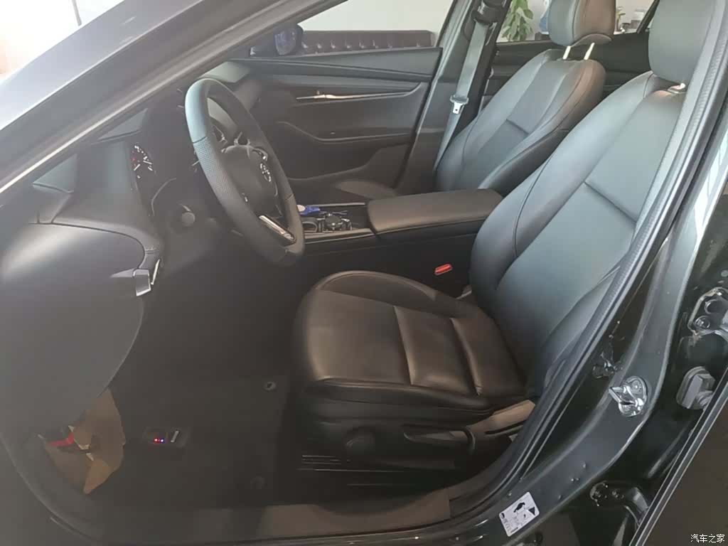 Mazda Mazda3, 2020 15