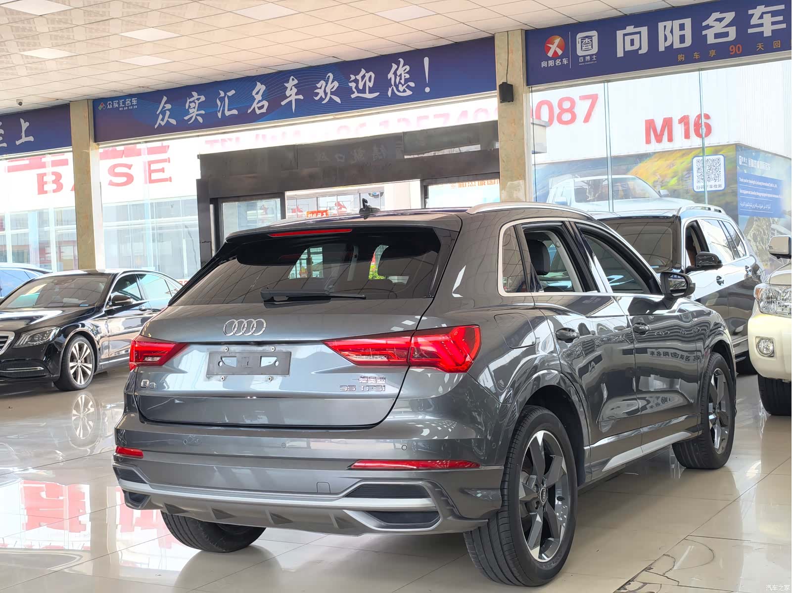 Audi Q3, 2022 все фото