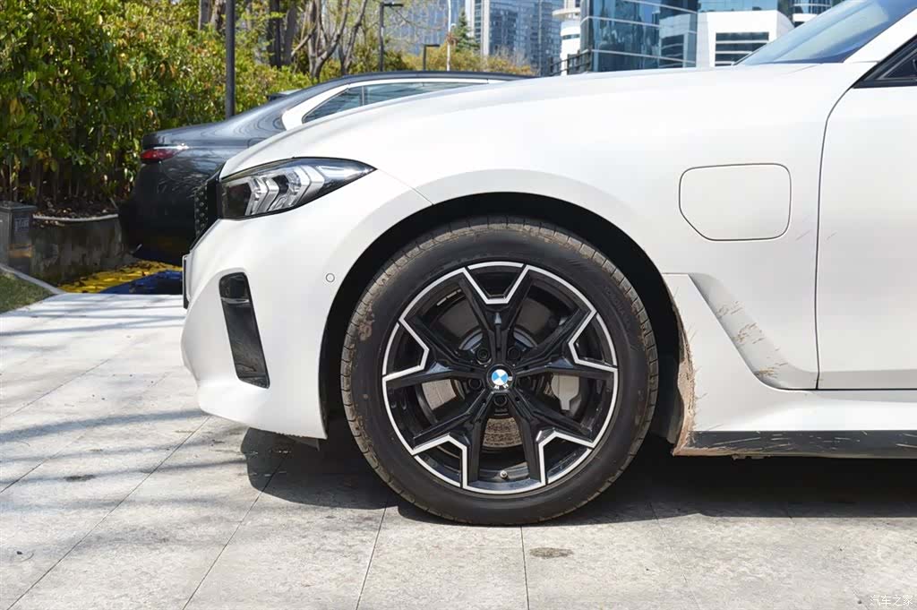 BMW i3, 2025 все фото