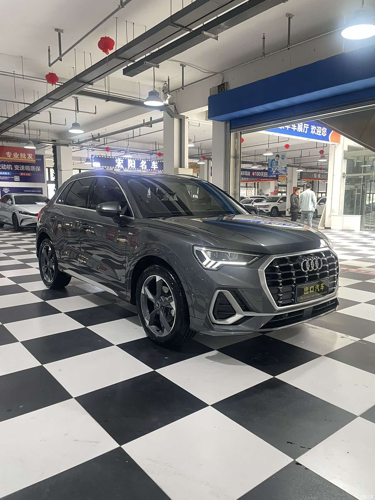 Audi Q3, 2022 3