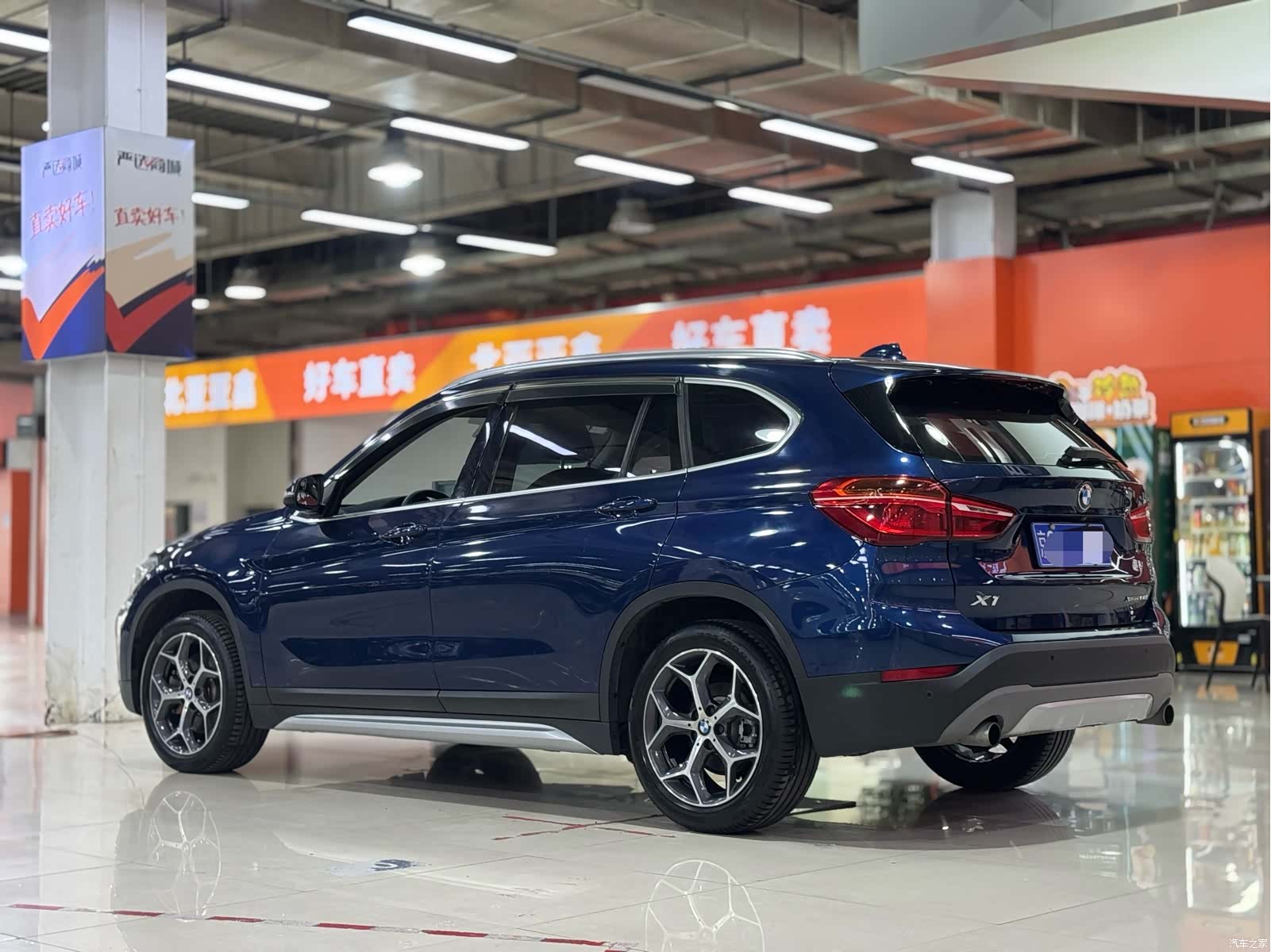 BMW X1, 2018 все фото