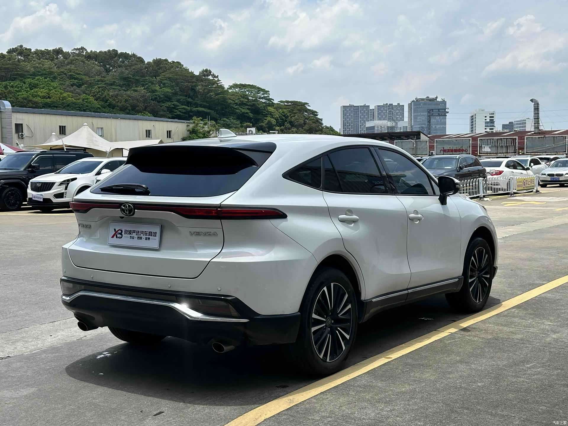 Toyota Venza, 2024 4