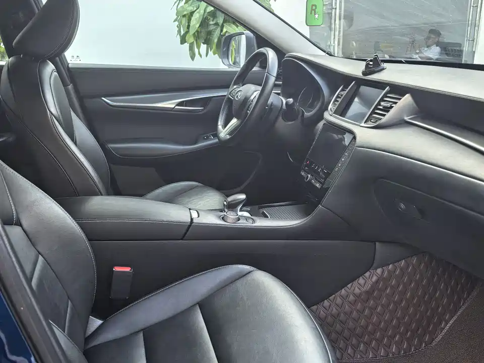 Infiniti QX50