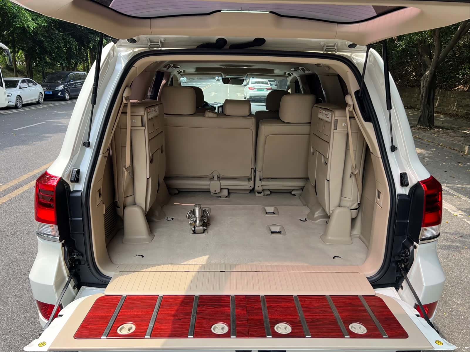 Toyota Land Cruiser, 2020 23