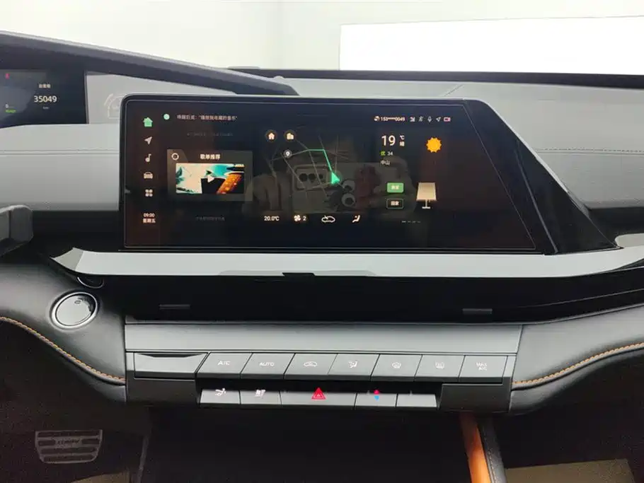 Changan UNI-V Smart iDD