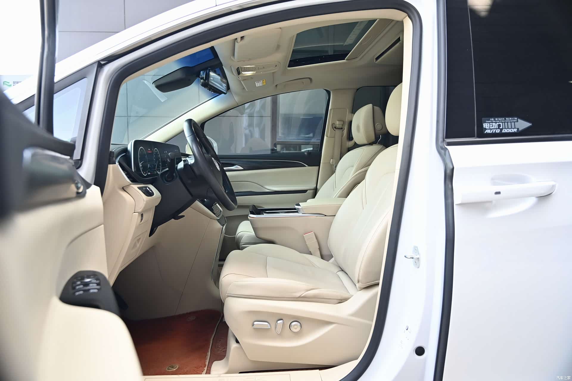 Buick GL8, 2023 7