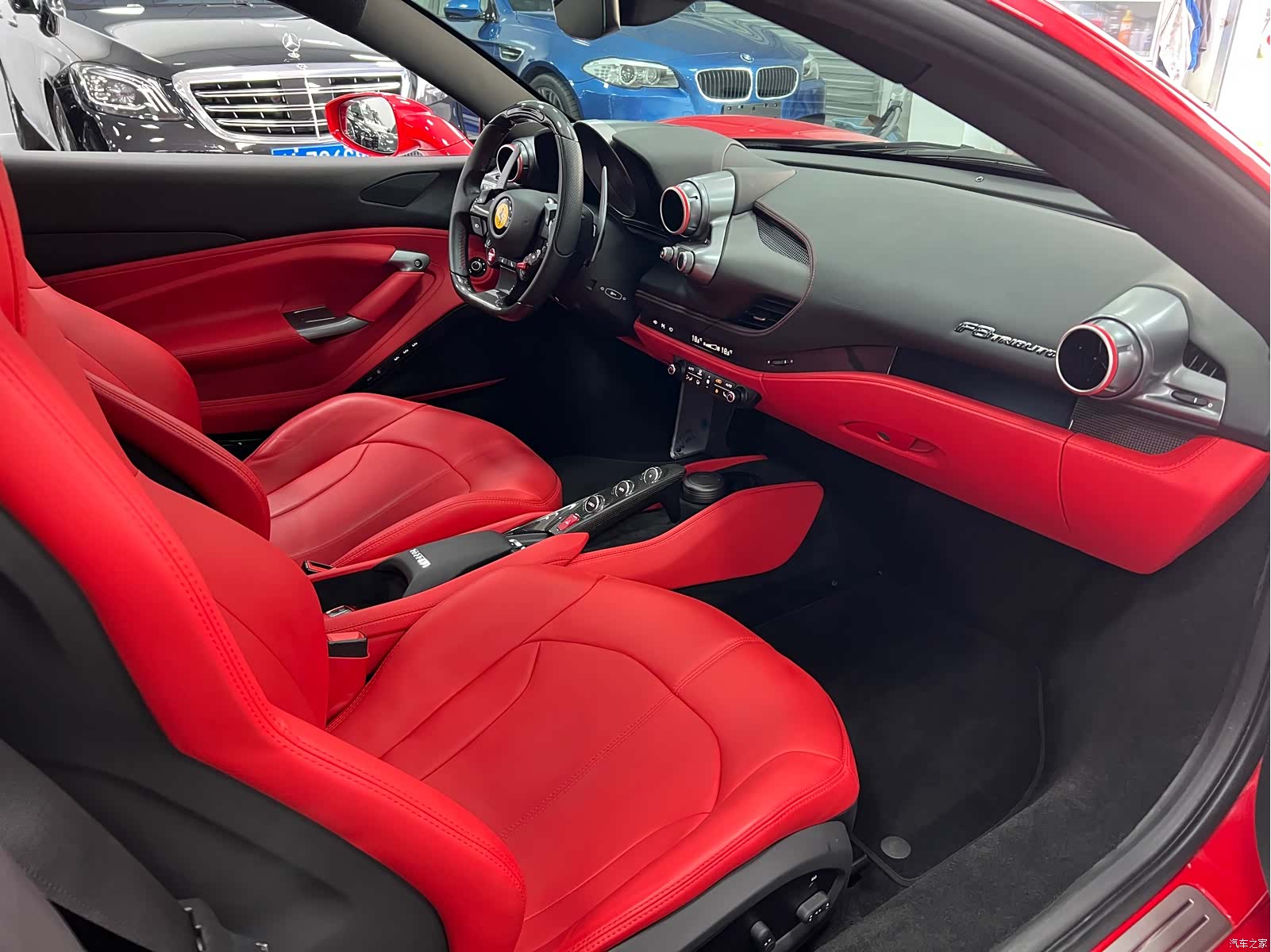 Ferrari F8, 2023 11