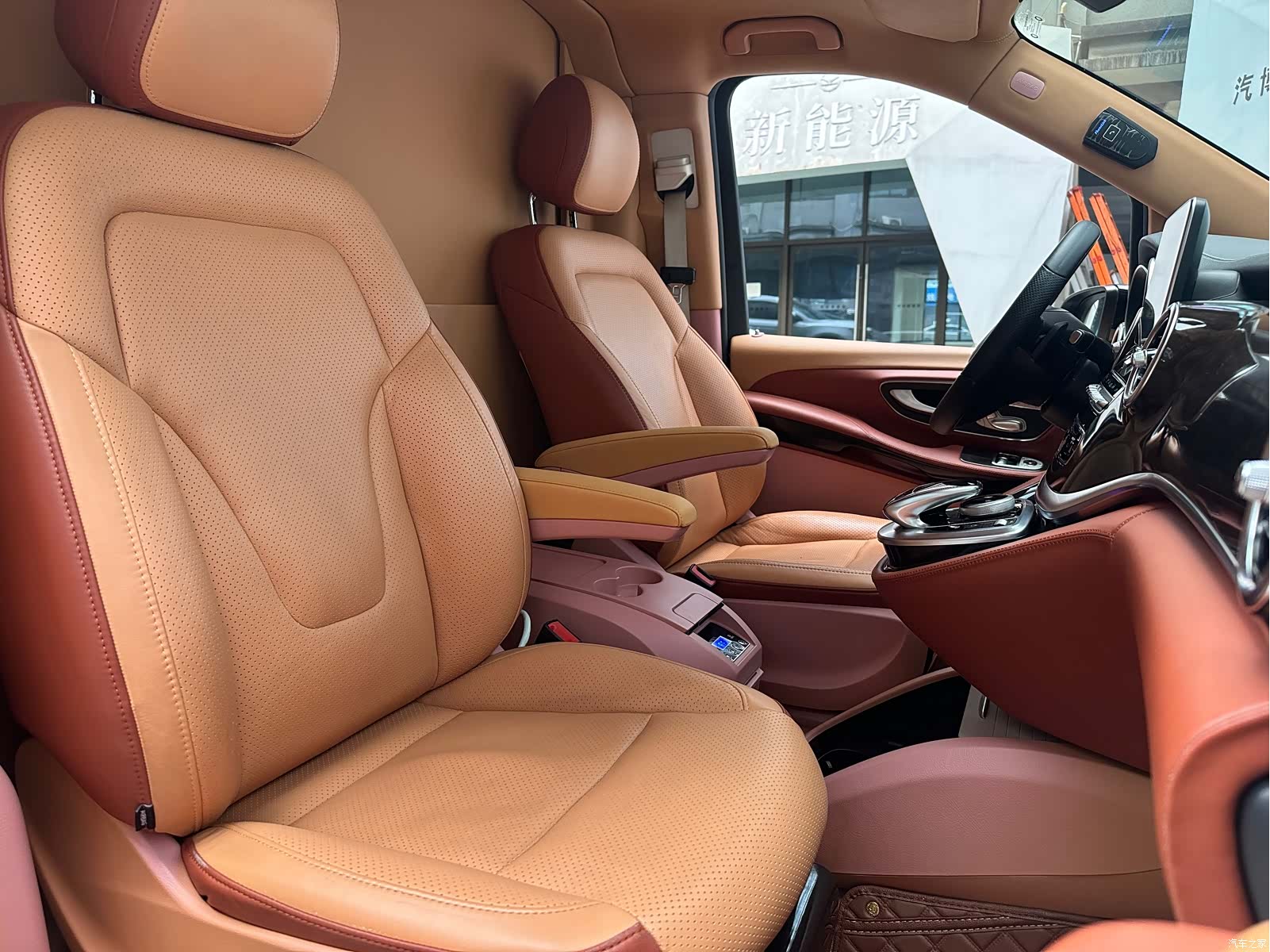 Mercedes-Benz V-Class, 2019 9