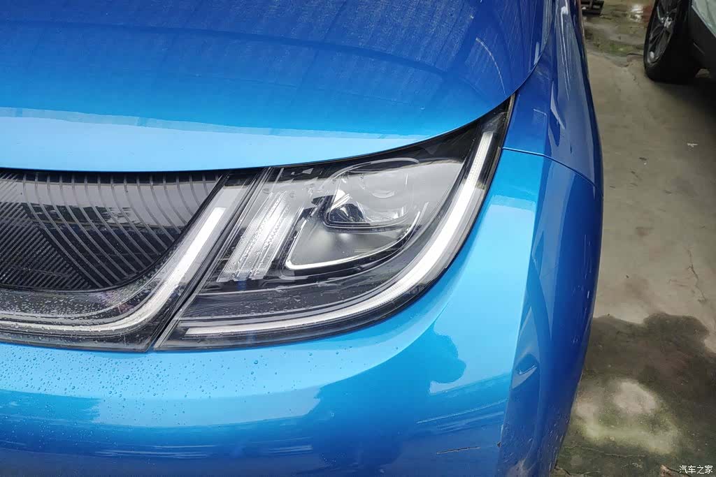 BYD Dolphin, 2022 все фото