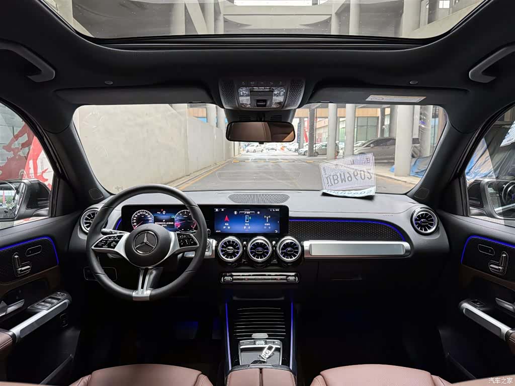 Mercedes-Benz GLB, 2025 11