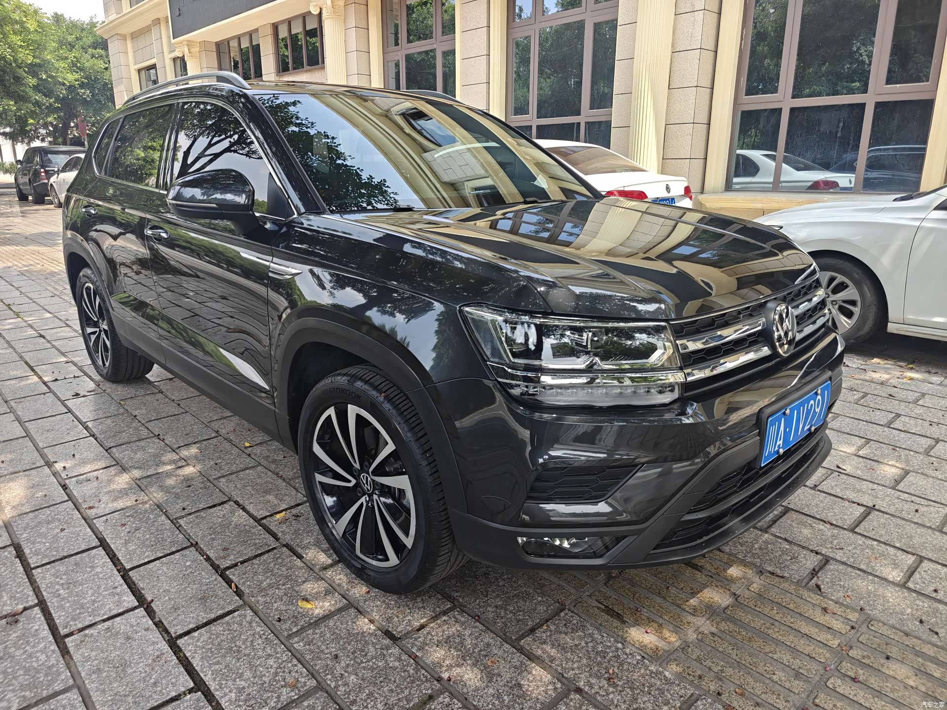 Volkswagen Tharu