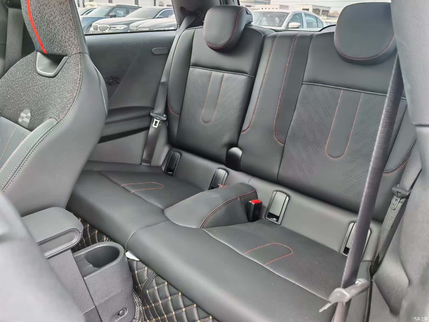 Mini Cooper, 2025 6