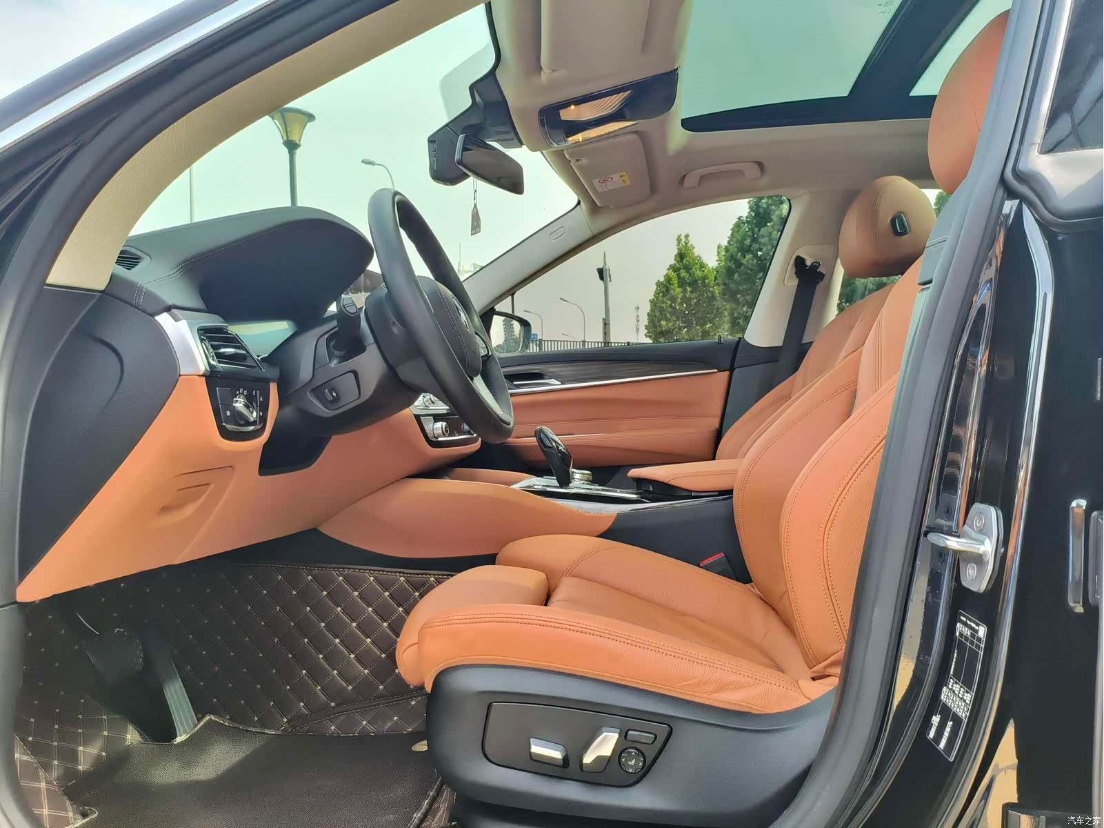 BMW 6 Series GT, 2023 все фото