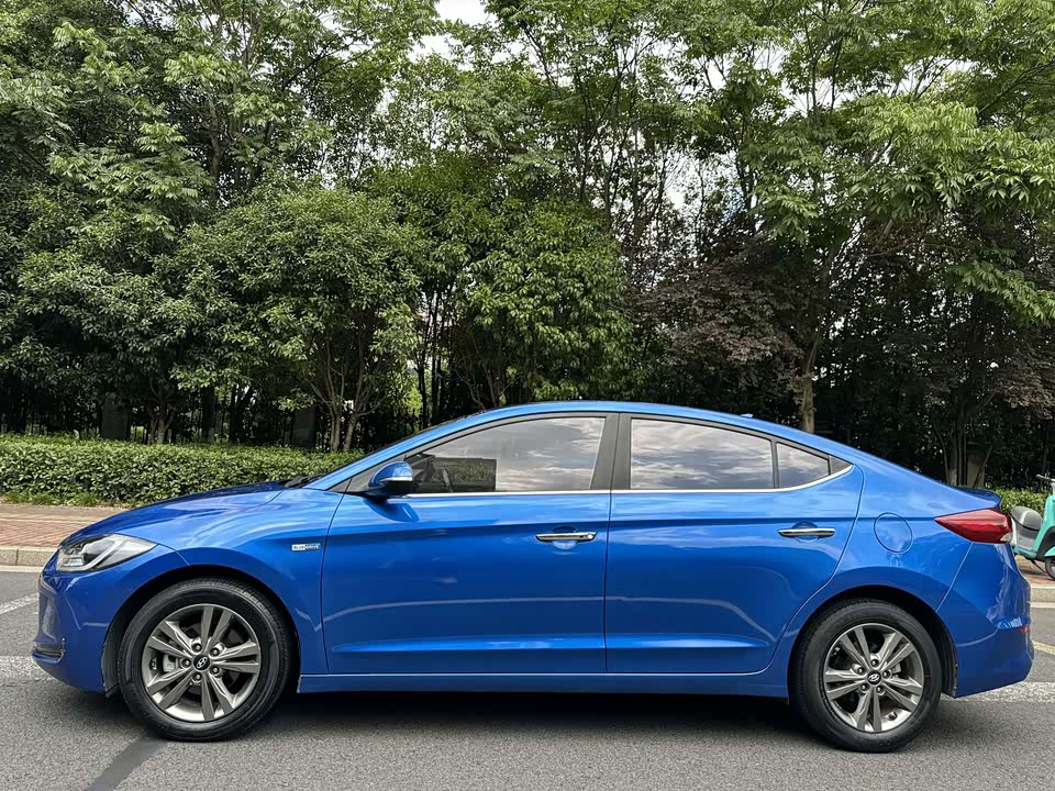 Hyundai Lead
