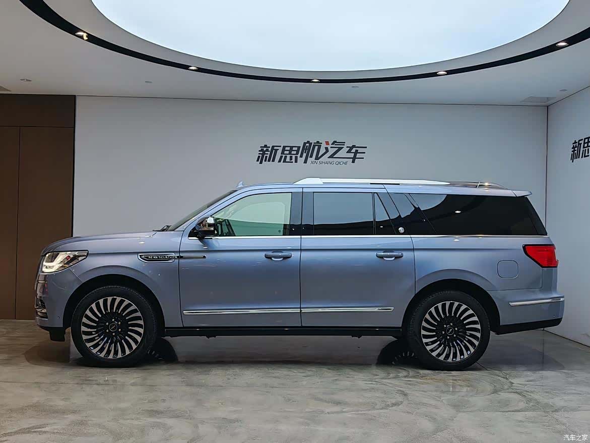 Lincoln Navigator, 2022 6