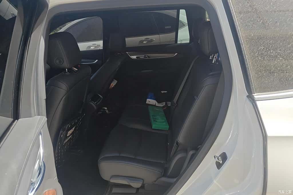 Cadillac XT6, 2021 11