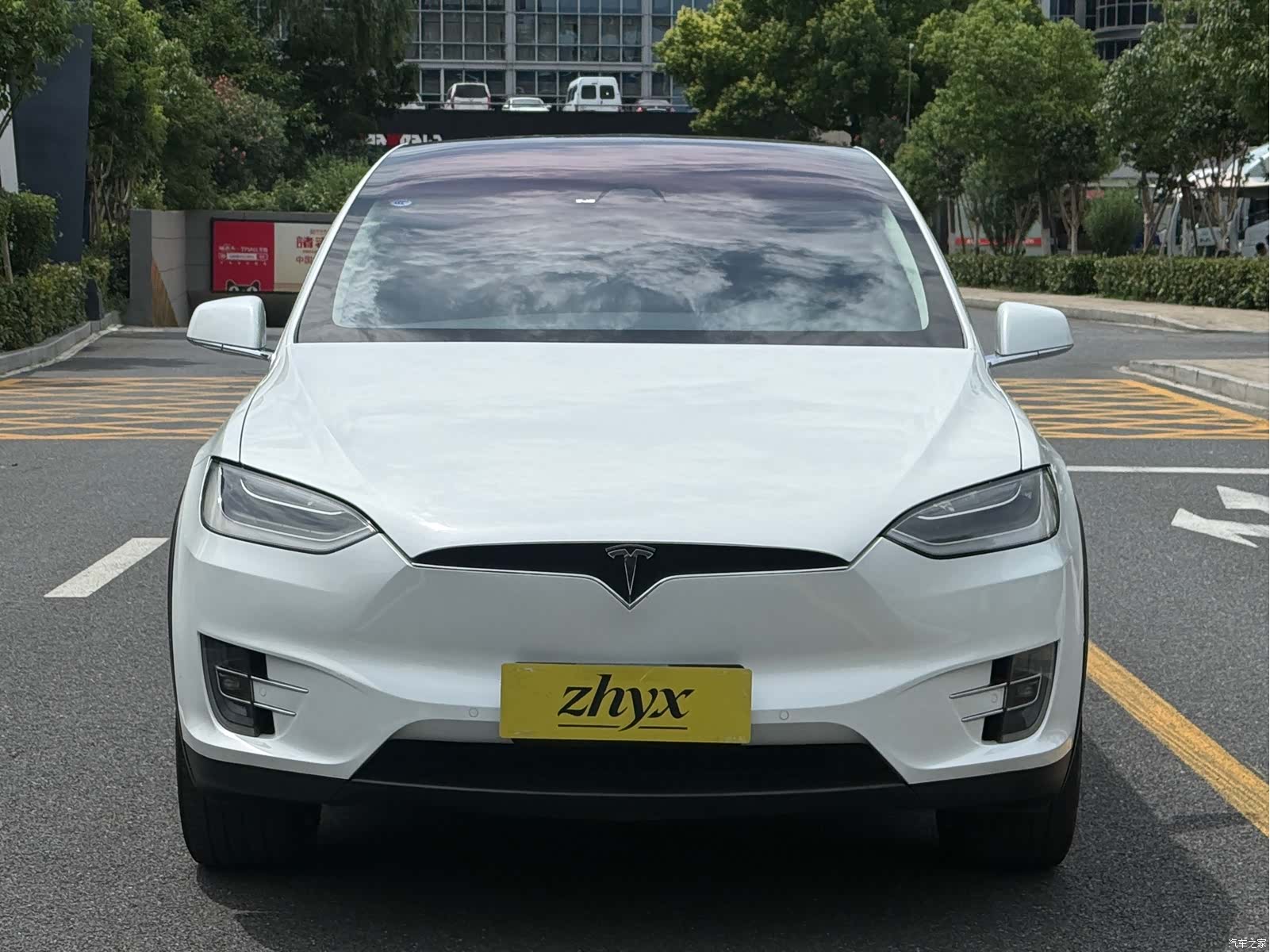 Tesla Model X, 2017 9