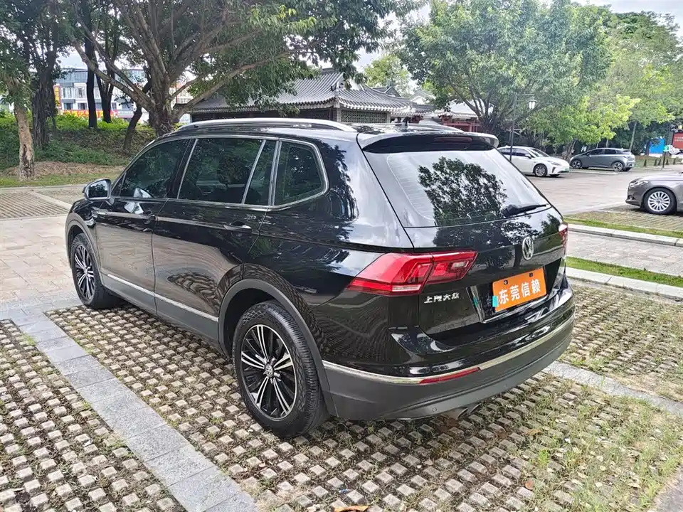 Volkswagen Tiguan L