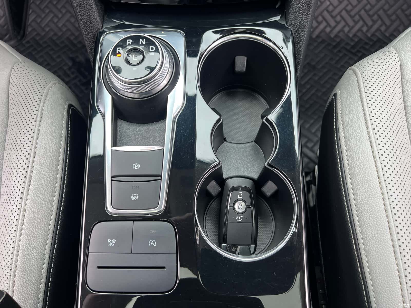 Ford Escape, 2021 15