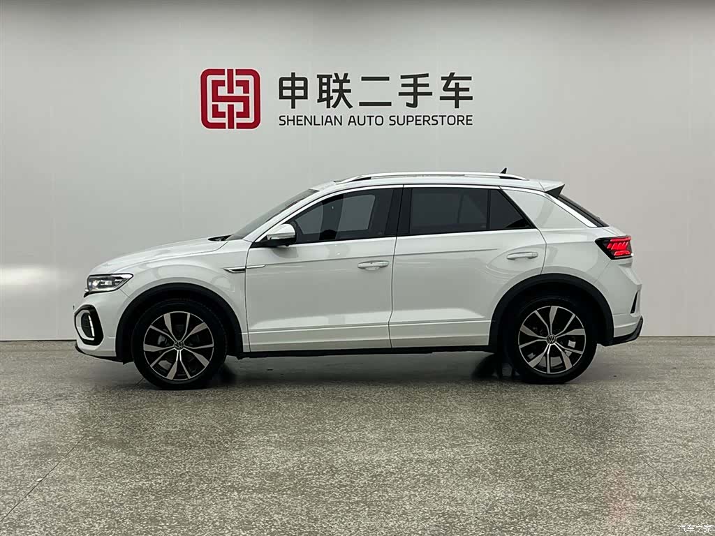 Volkswagen T-ROC, 2024 4