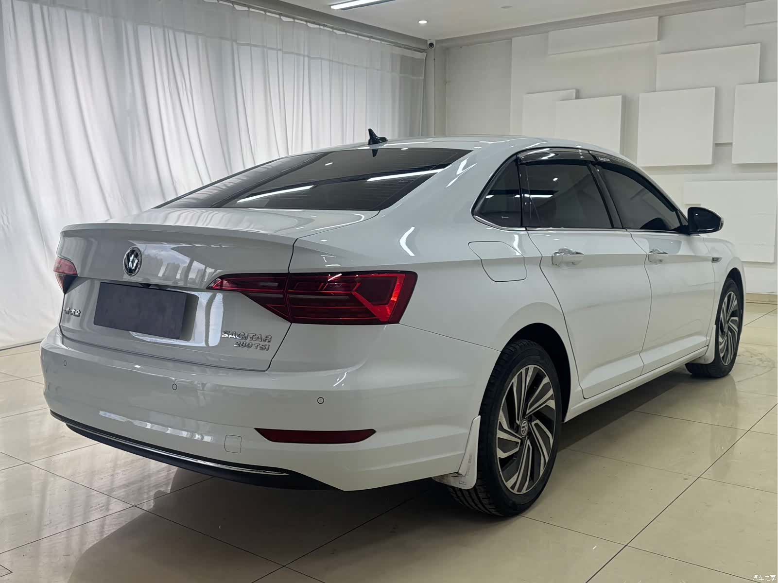 Volkswagen Sagitar, 2022 6