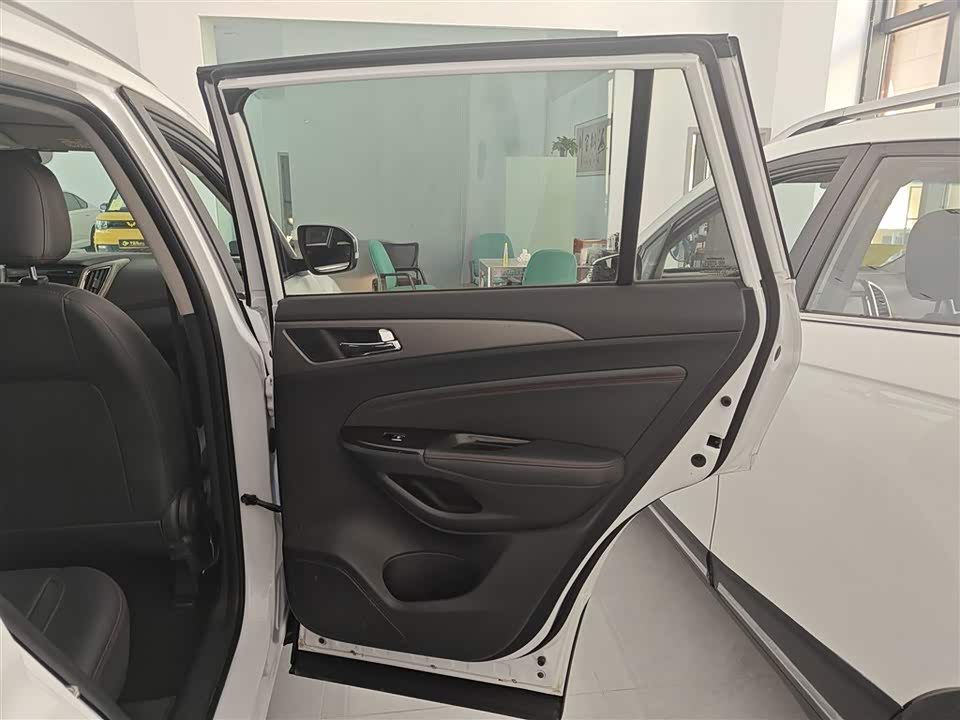 Changan CS75