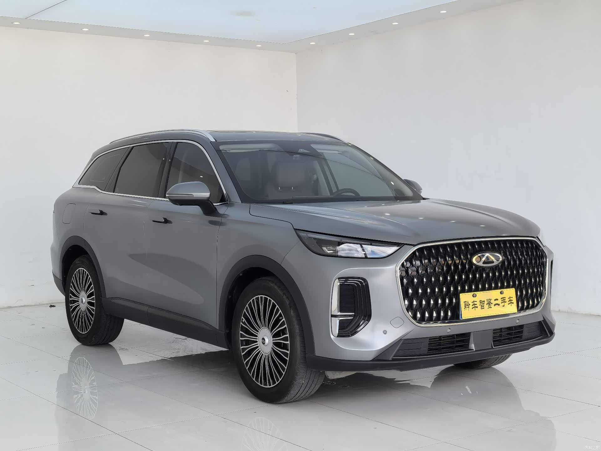 Chery Tiggo 8, 2024 3