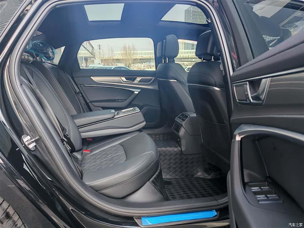 Audi A6L, 2025 24