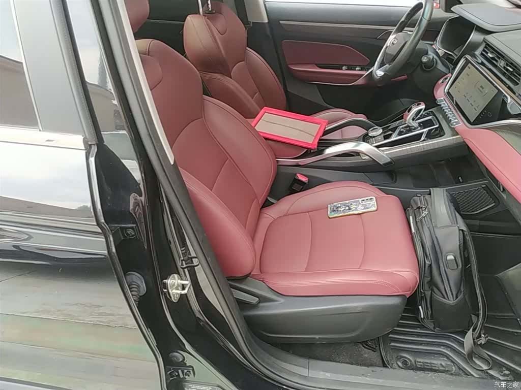 Geely Boyue, 2022 25