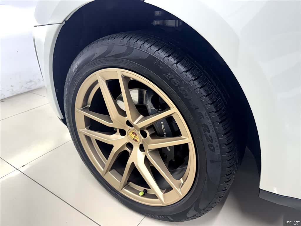 Porsche Macan, 2023 8