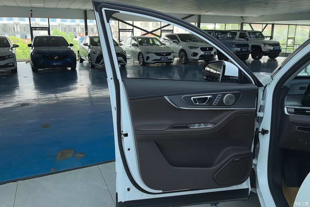 Chery Tiggo 8, 2024 7
