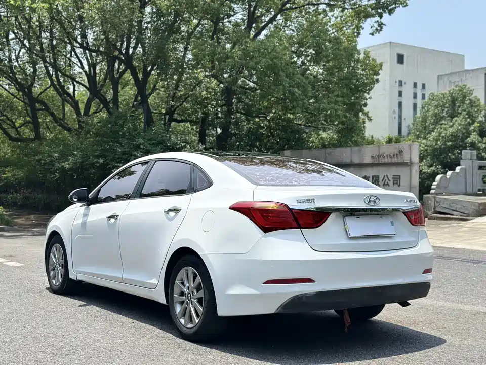 Hyundai Name picture