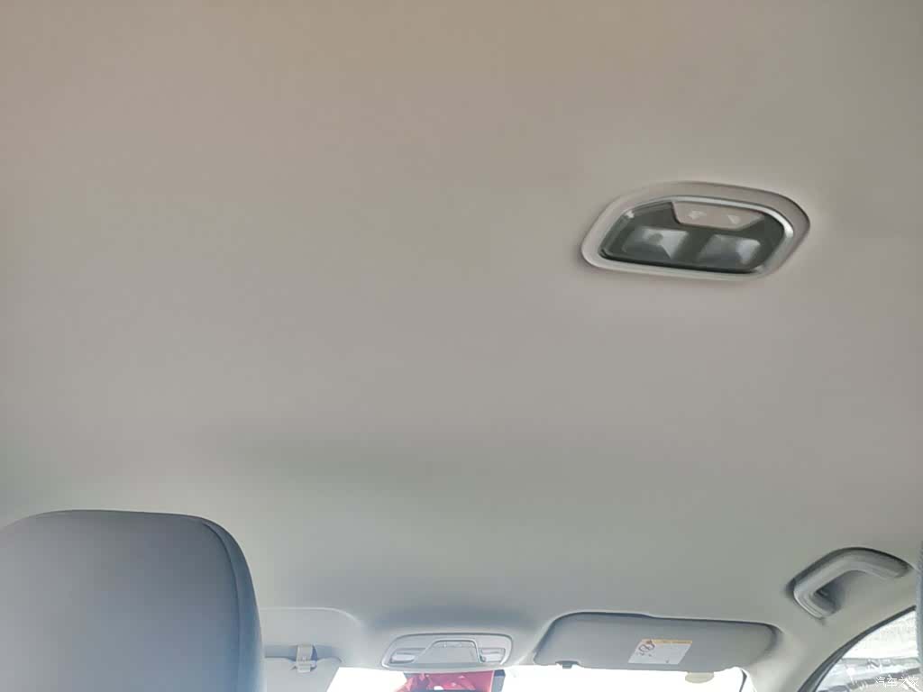 Geely Coolray, 2024 18