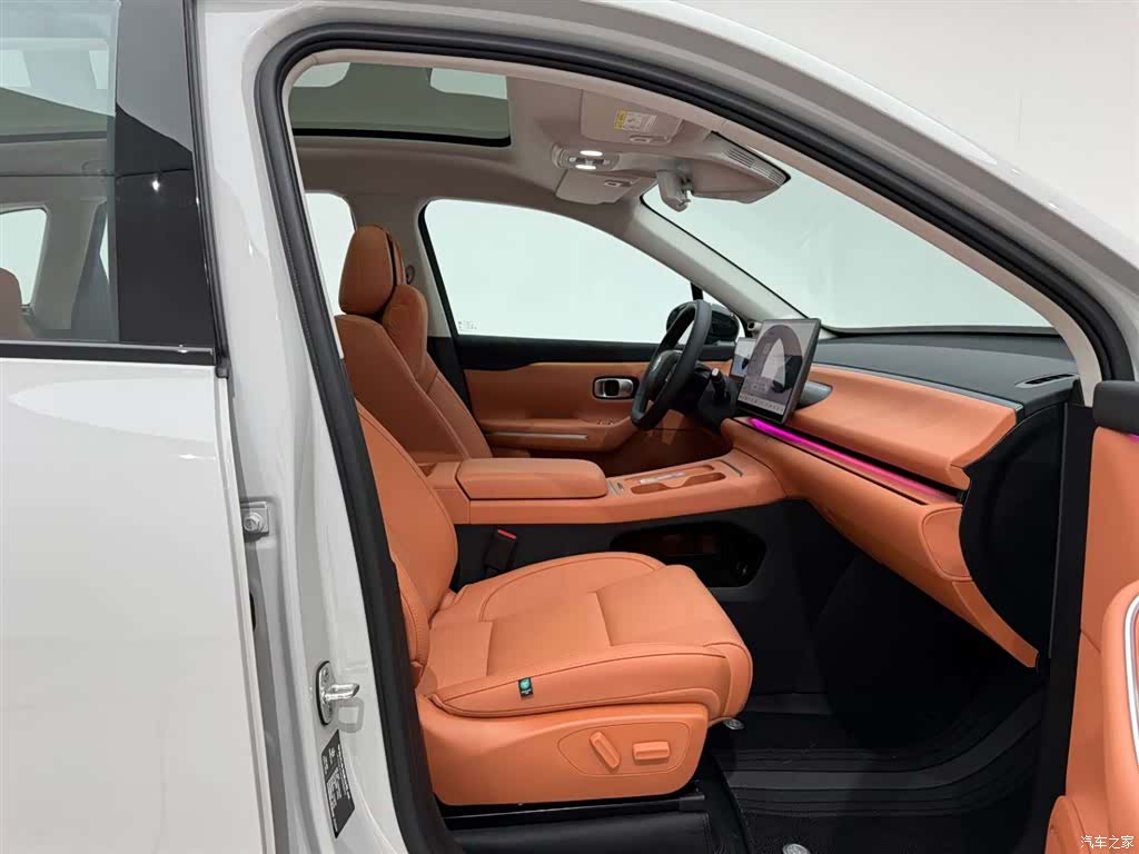 Leapmotor C10, 2025 19